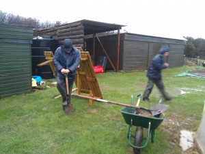 polytunnel-flood-trench-camelcsa-140214